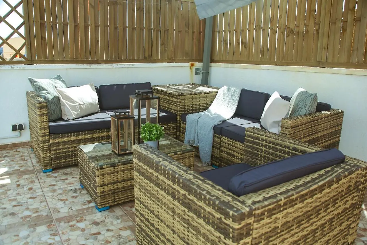 דירות יורט דה מאר Al39 - Atico Con Barbacoa Playa Fenals 0*,